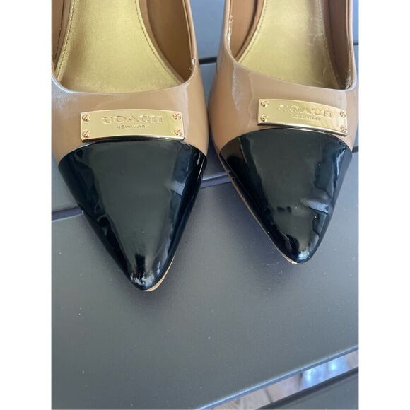 Coach NY Gold plated black tan pointy toe heels patent leather Size 10B Office - Picture 8 of 12